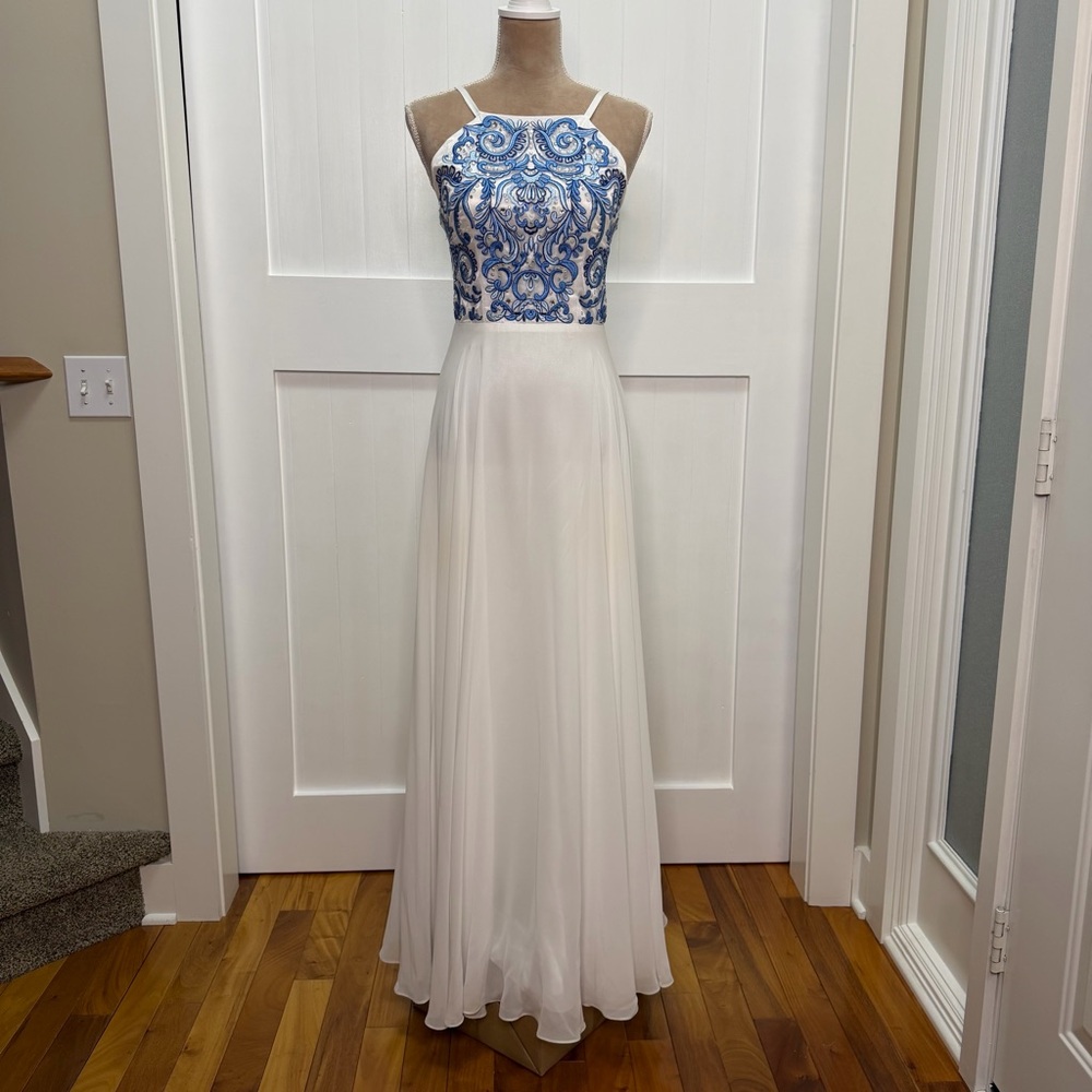 Xscape White Gown with Blue Embroidered Bodice Size 6